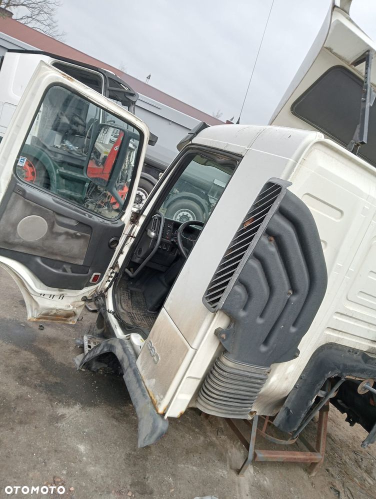 Kabina volvo fh12 - 4