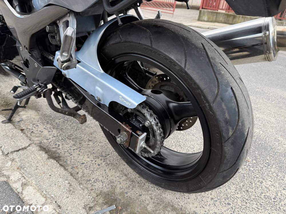 Kawasaki ZR - 19