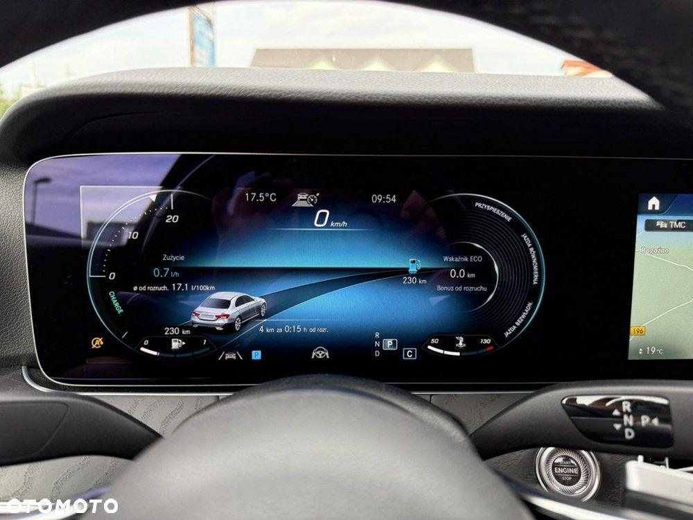 Mercedes-Benz Klasa E 400 d 4Matic 9G-TRONIC AMG Line - 29