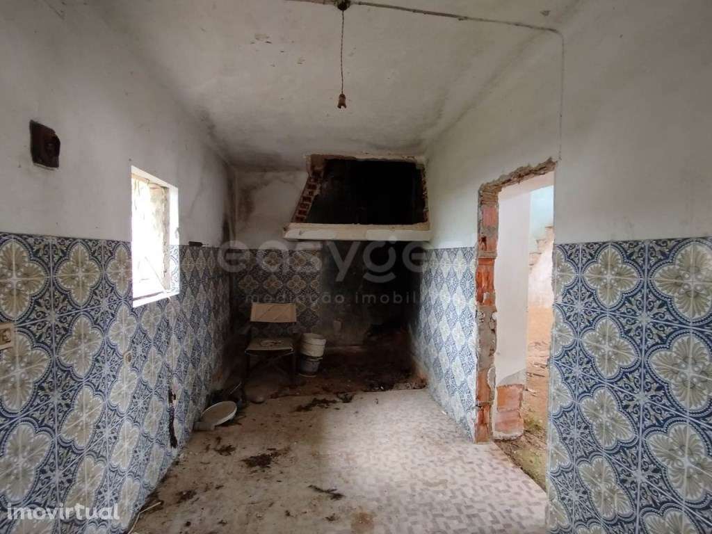 Moradia de dois pisos para reconstrução, em Casal da Légua, Condeix... - Grande imagem: 5/13