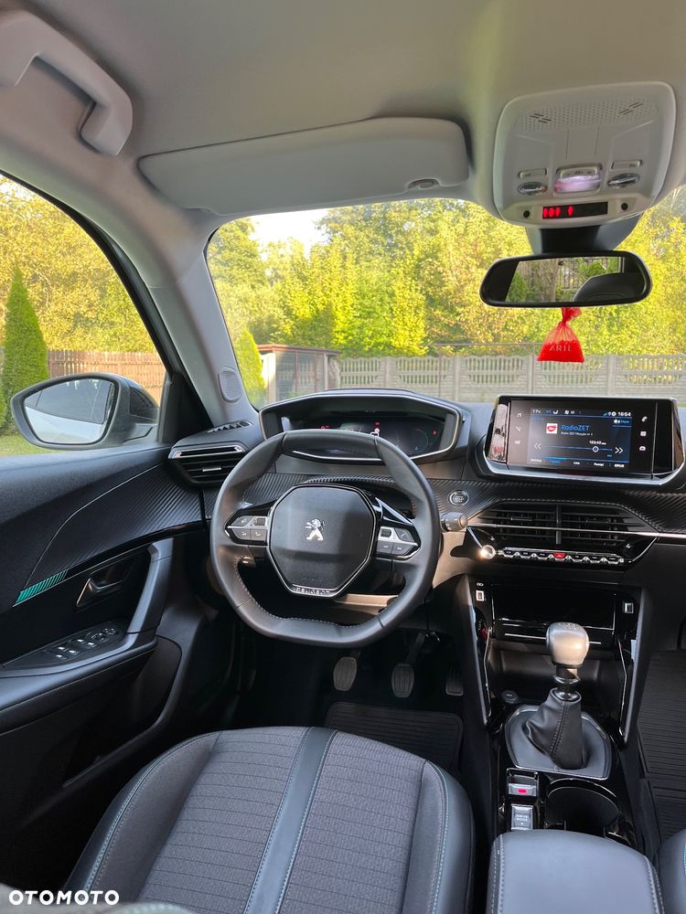 Peugeot 2008 1.2 PureTech Allure Pack S&S - 16