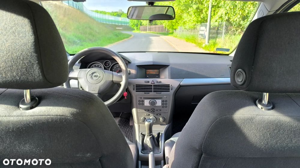 Opel Astra 1.6 Enjoy - 22