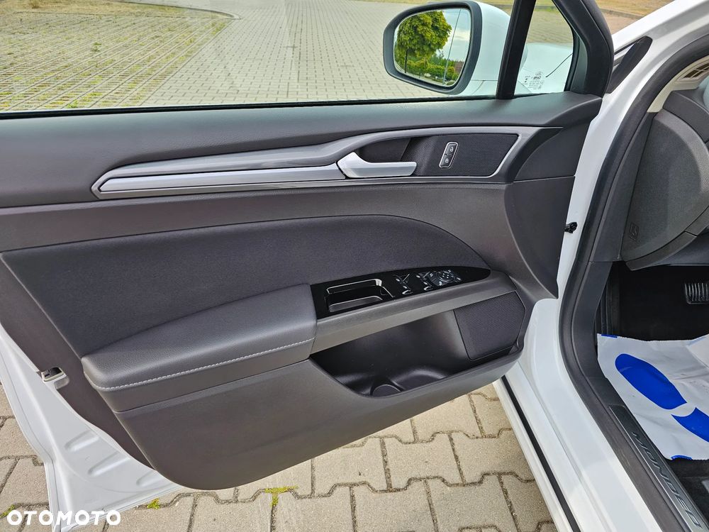 Ford Mondeo 2.0 EcoBlue Titanium - 19