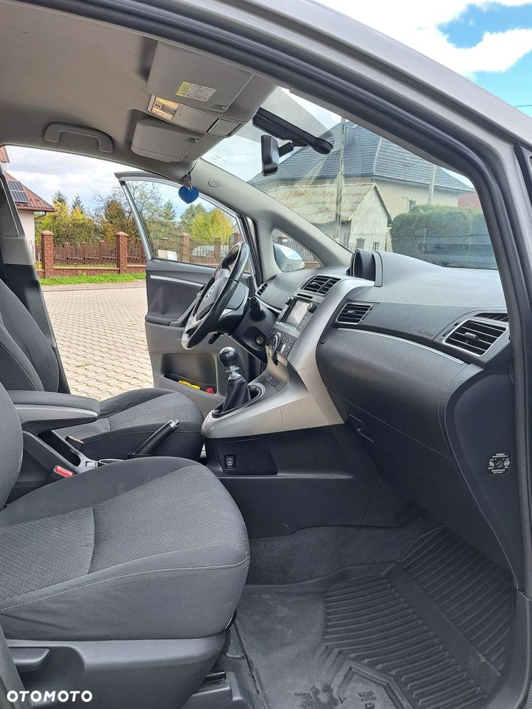 Toyota Verso 1.8 Premium EU5 7os - 10