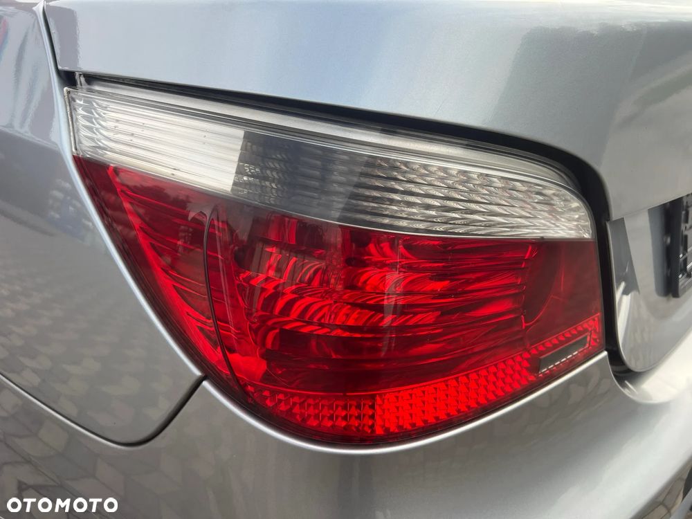 BMW E60 LAMPY TYŁ - 2