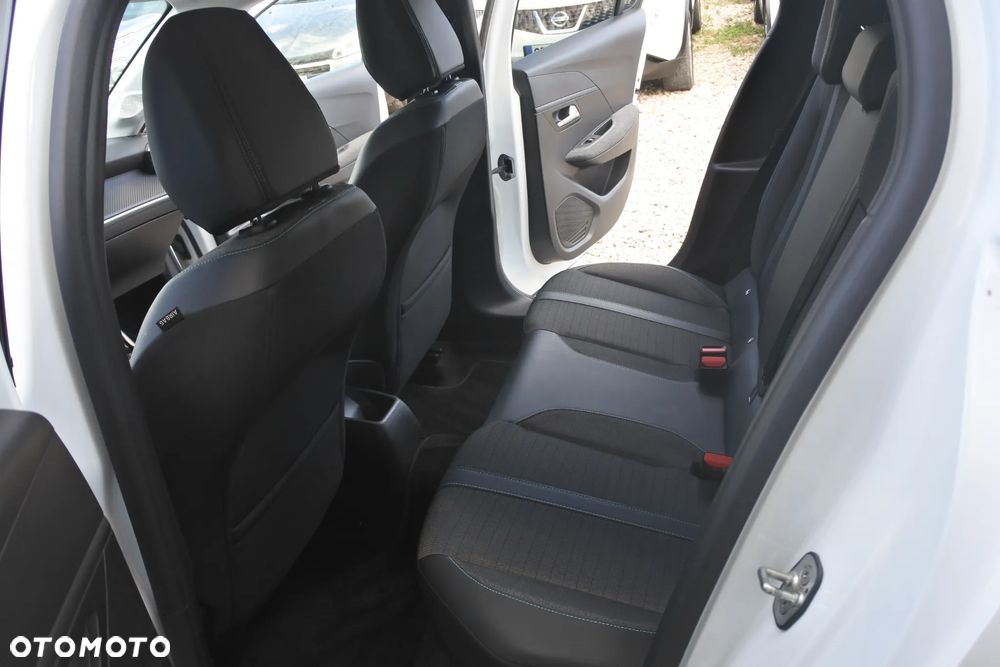 Peugeot 208 1.2 PureTech Allure S&S EAT8 - 8