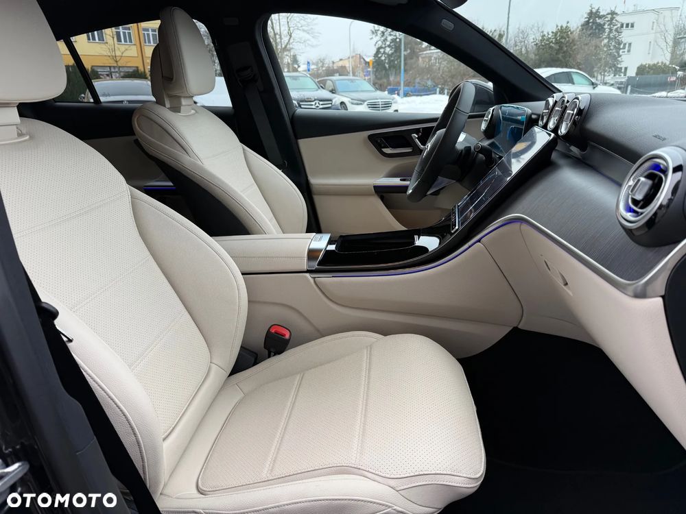 Mercedes-Benz GLC 200 d 4Matic 9G-TRONIC Avantgarde Advanced - 17