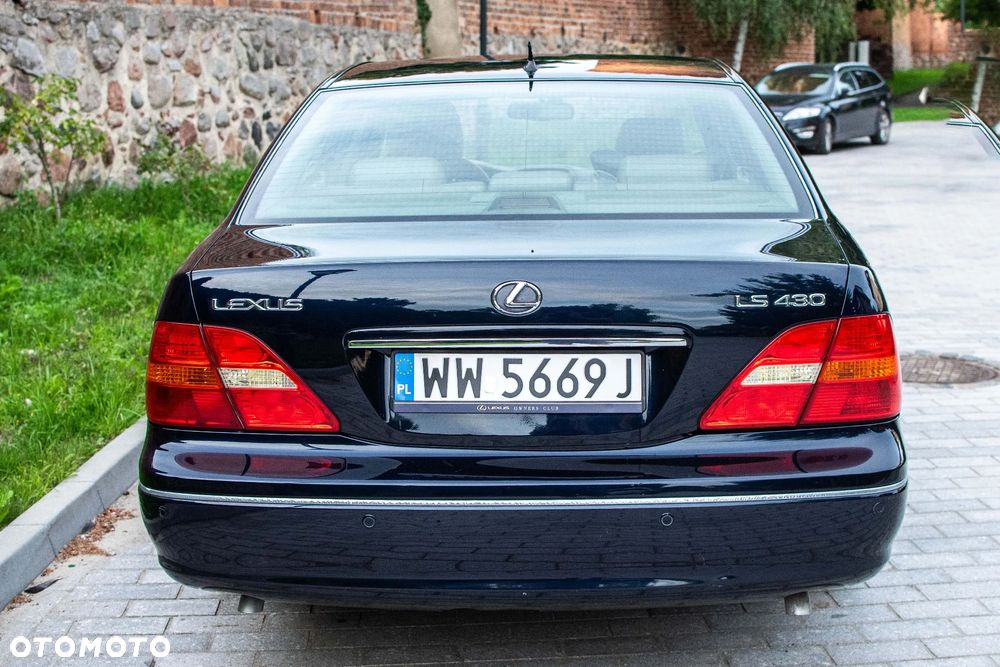 Lexus LS - 16
