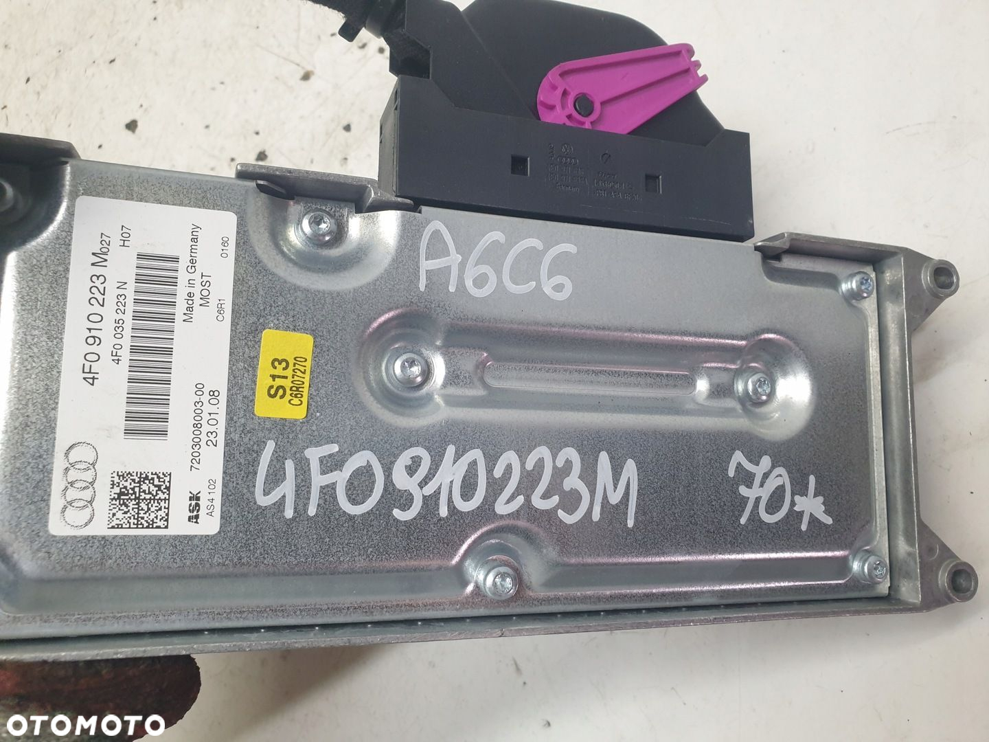 WZMACNIACZ RADIA AUDI A6 C6 4F0910223M - 4