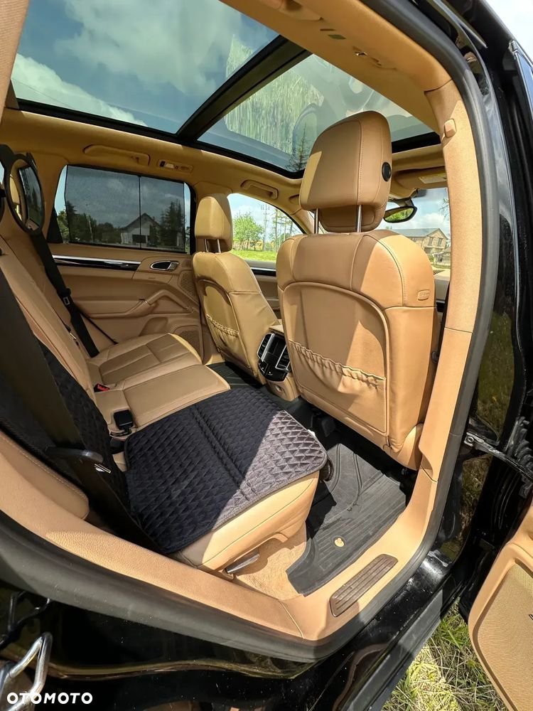 Porsche Cayenne S - 19
