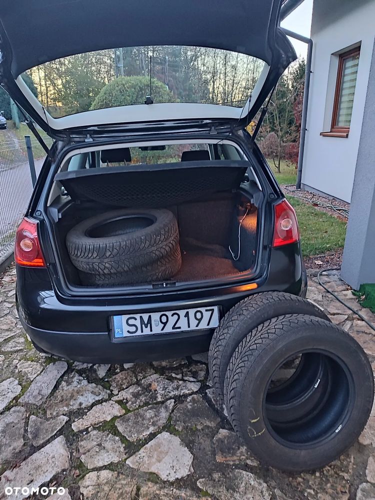 Volkswagen Golf 1.6 Comfortline - 24