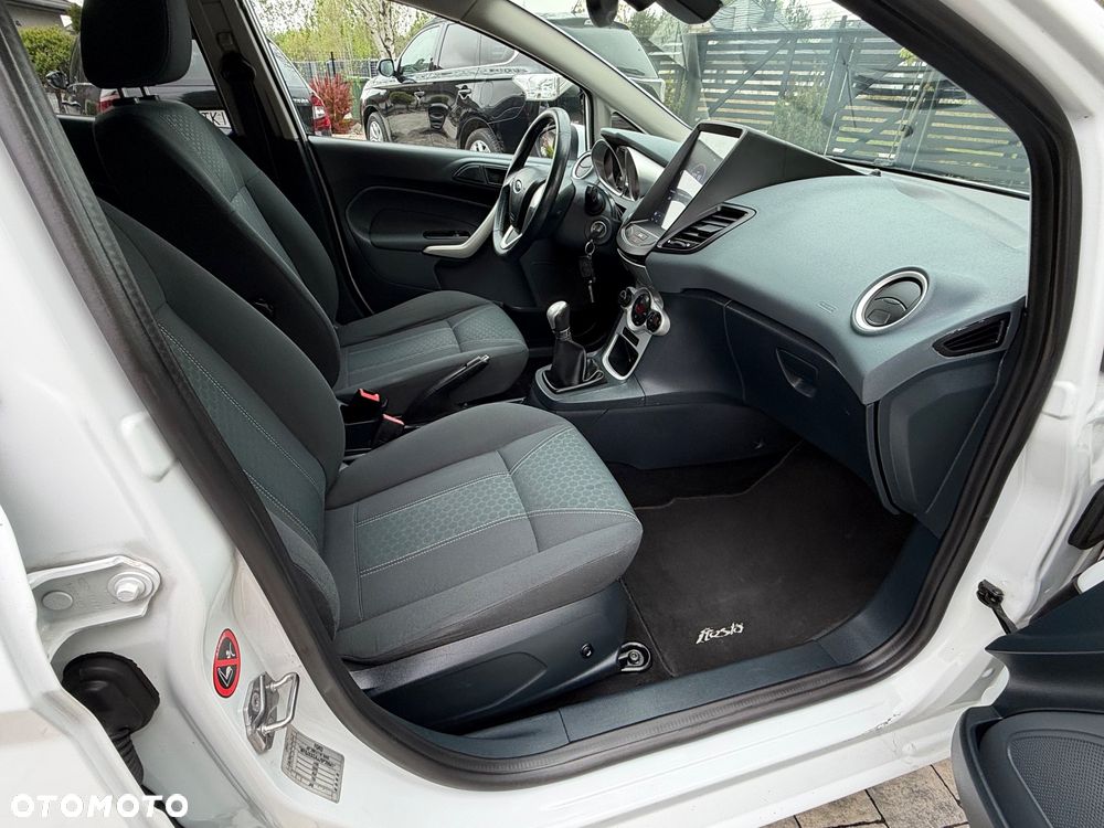 Ford Fiesta 1.25 Gold X - 28