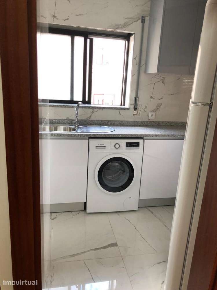 Apartamento totalmente remodelado no centro de Oliveira de Azemeis - Grande imagem: 2/35