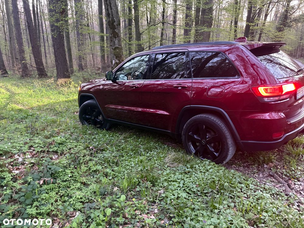 Jeep Grand Cherokee - 10