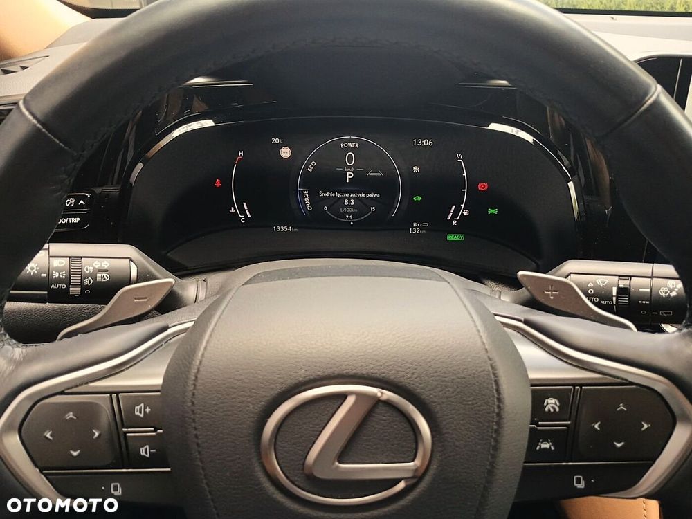 Lexus NX 350h Omotenashi AWD - 24