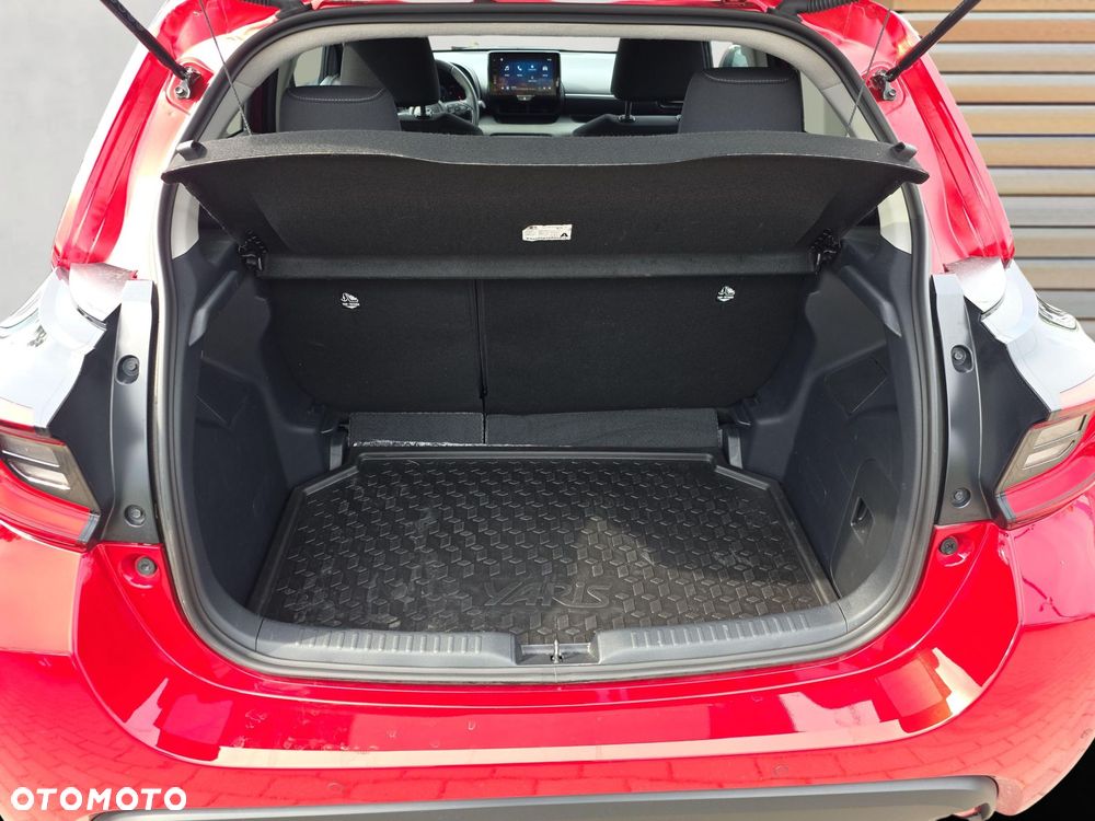 Toyota Yaris - 13