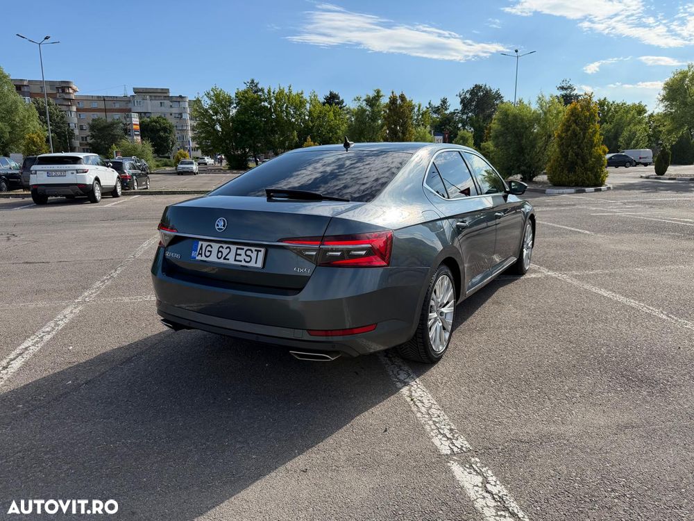 Skoda Superb 2.0 TSI 4X4 DSG Laurin & Klement - 5