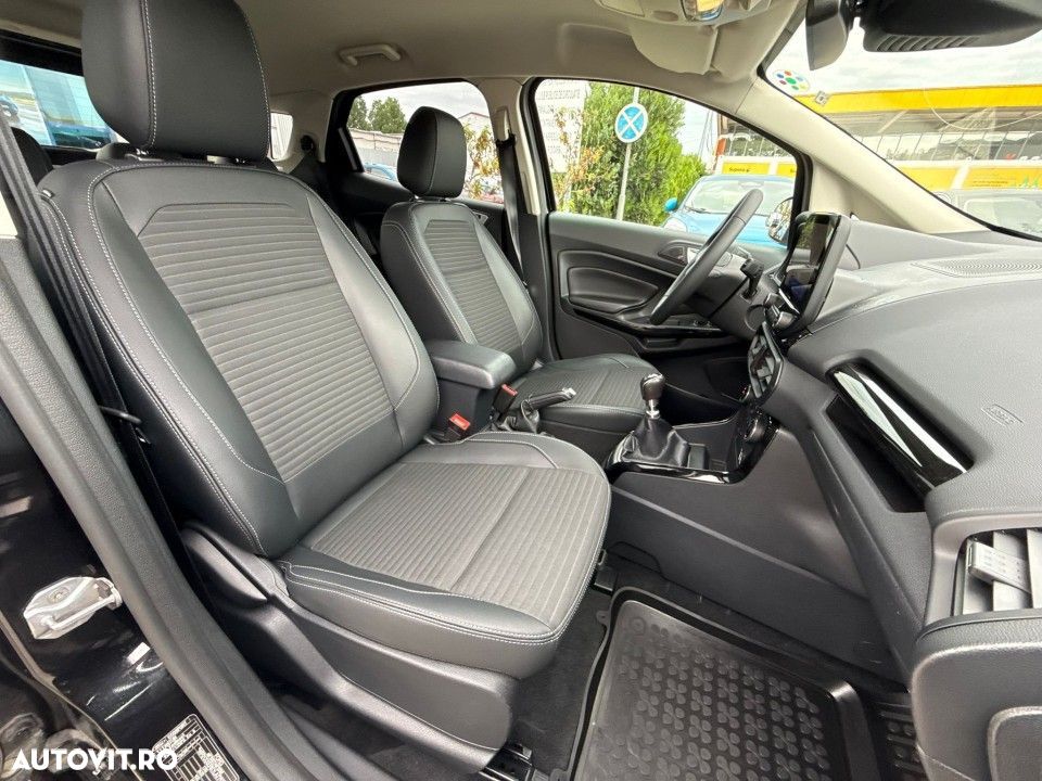 Ford EcoSport 1.0 EcoBoost Titanium - 11