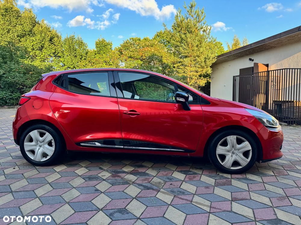Renault Clio 2012 photo 4