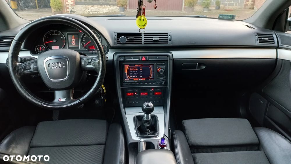 Audi A4 Limousine 2 - 21