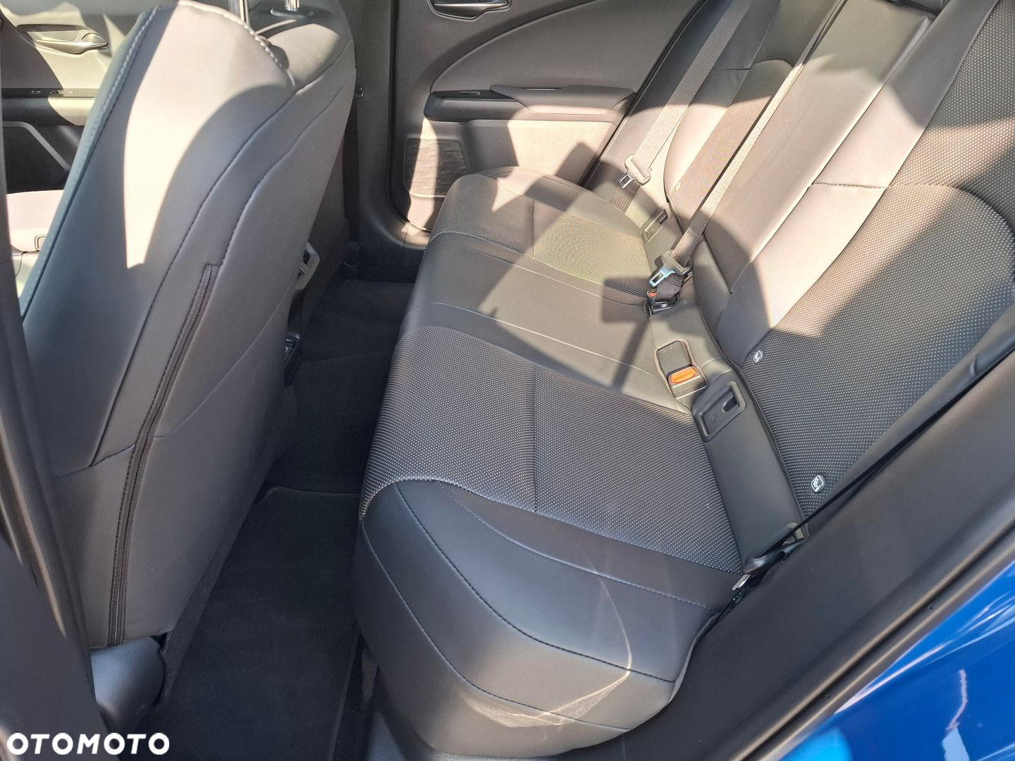 Lexus UX 300e 72.8 kWh Prestige 2WD - 18