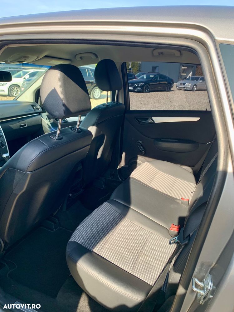 Mercedes-Benz B 200 - 7