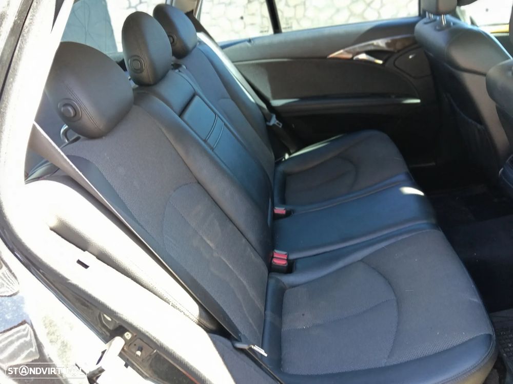 Mercedes-Benz E 220 - 8