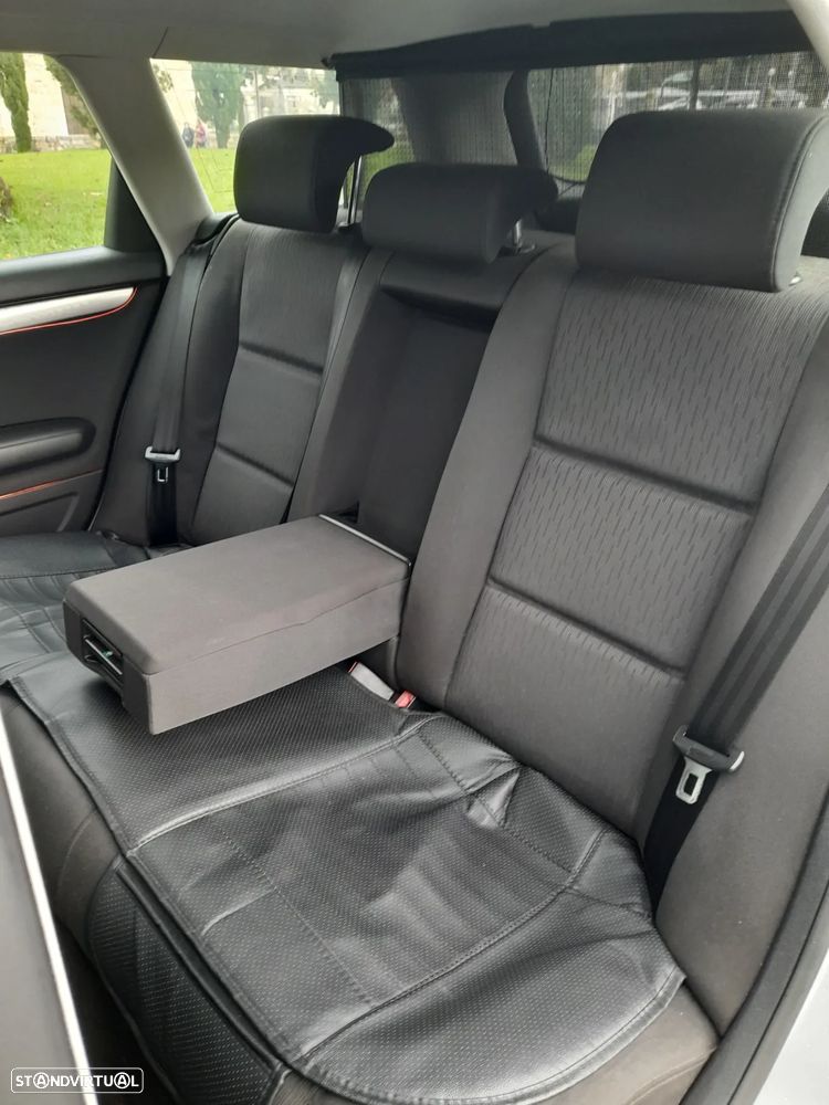 Audi A4 Avant 1.9 TDI exclusive - 7