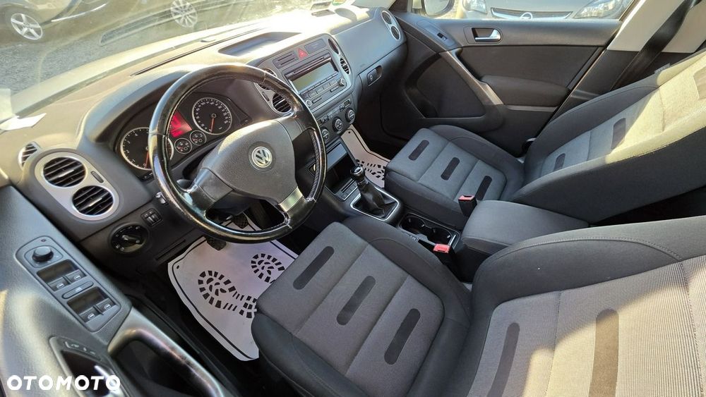 Volkswagen Tiguan - 17