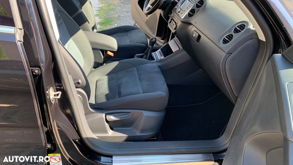 Volkswagen Tiguan - 33