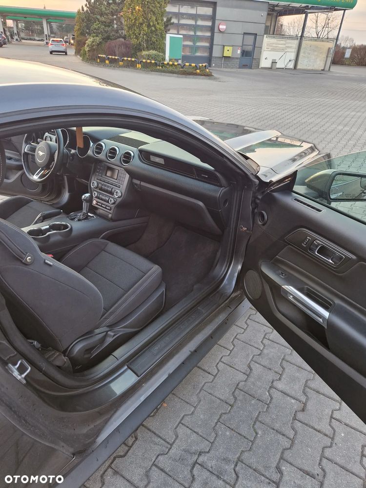 Ford Mustang 3.7 V6 - 5