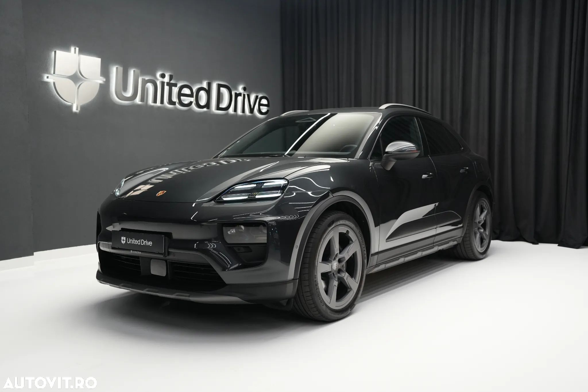 Porsche Macan 4 100 kWh - 1