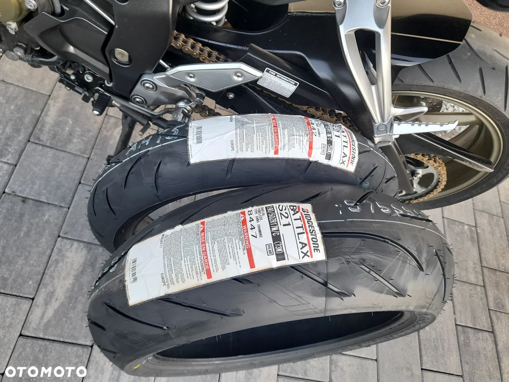 Yamaha FZ - 30