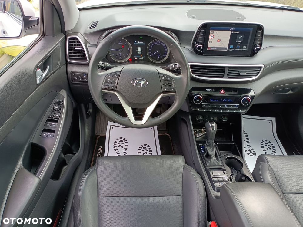 Hyundai Tucson blue 1.6 CRDi 2WD DCT Premium - 24