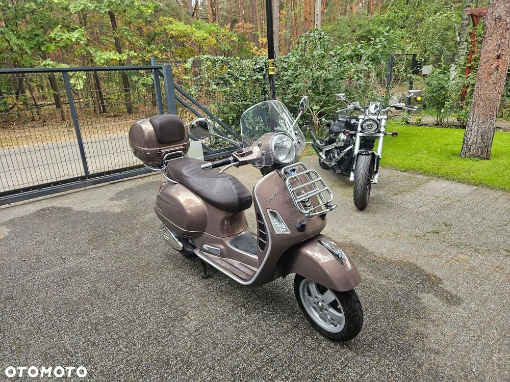 Vespa GTS - 2