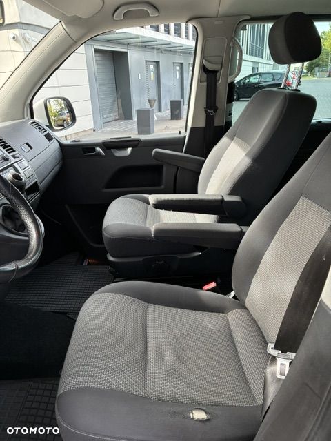 Volkswagen Caravelle L1 Comfortline 4Motion - 4