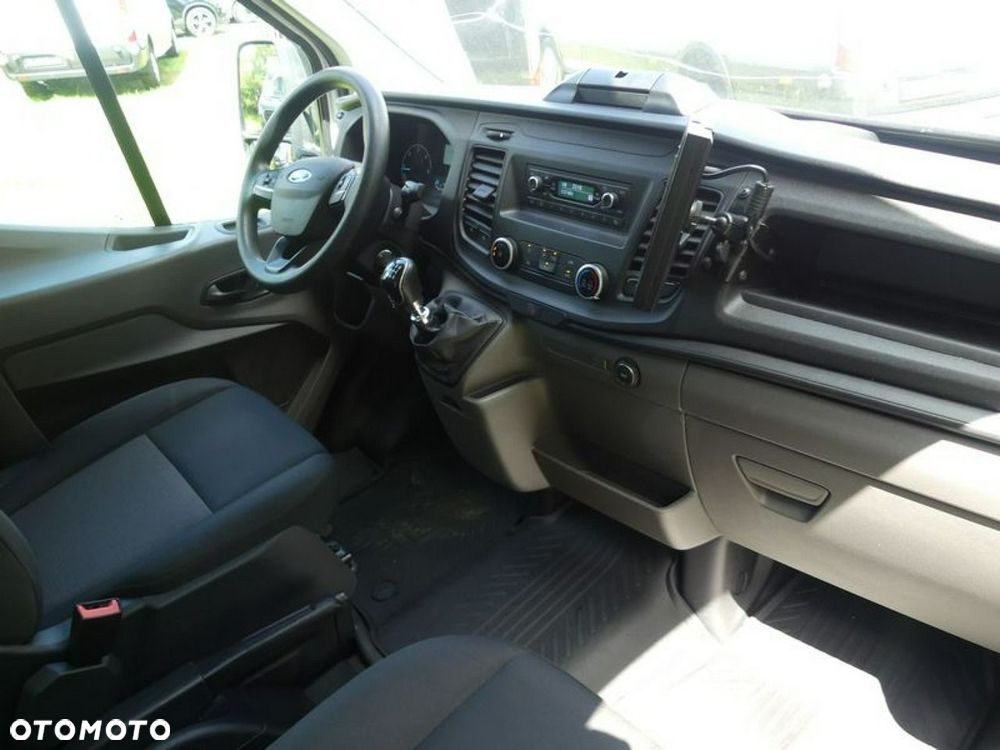Ford Transit - 10
