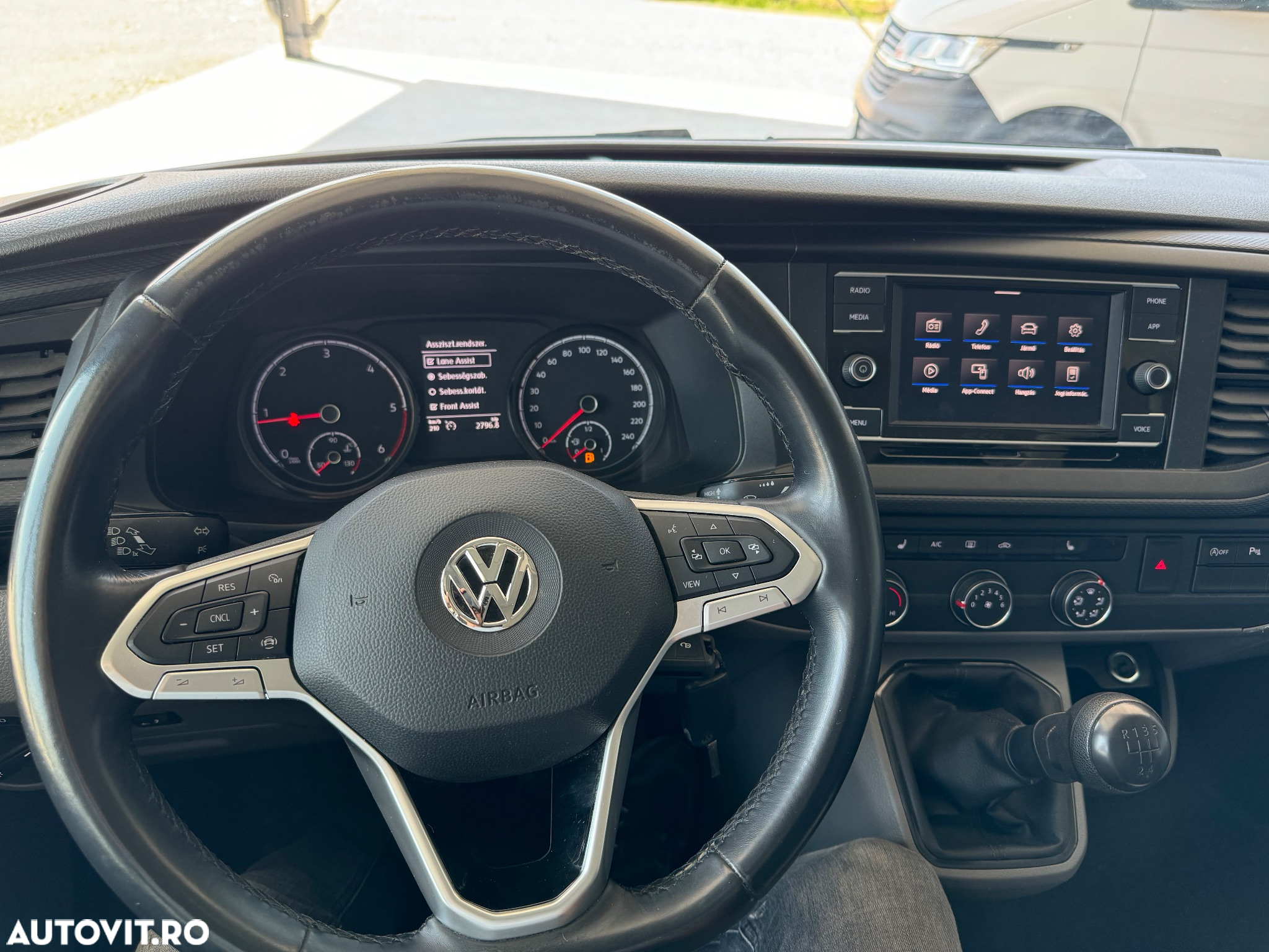 Volkswagen Transporter Kombi T6.1 2.0 TDI 81 kW KR - 6