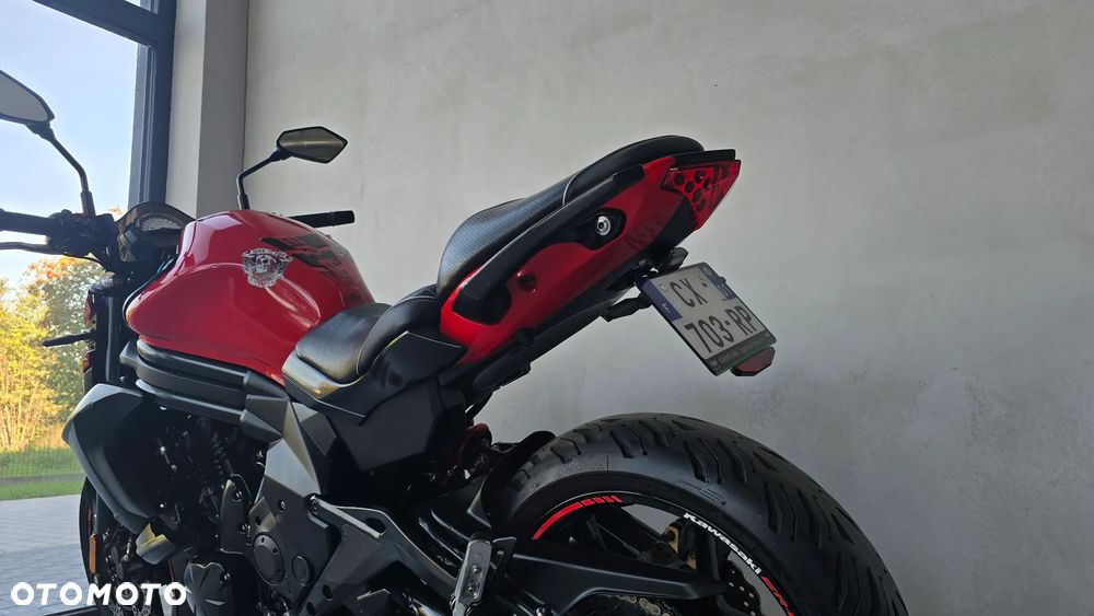Kawasaki ER - 36