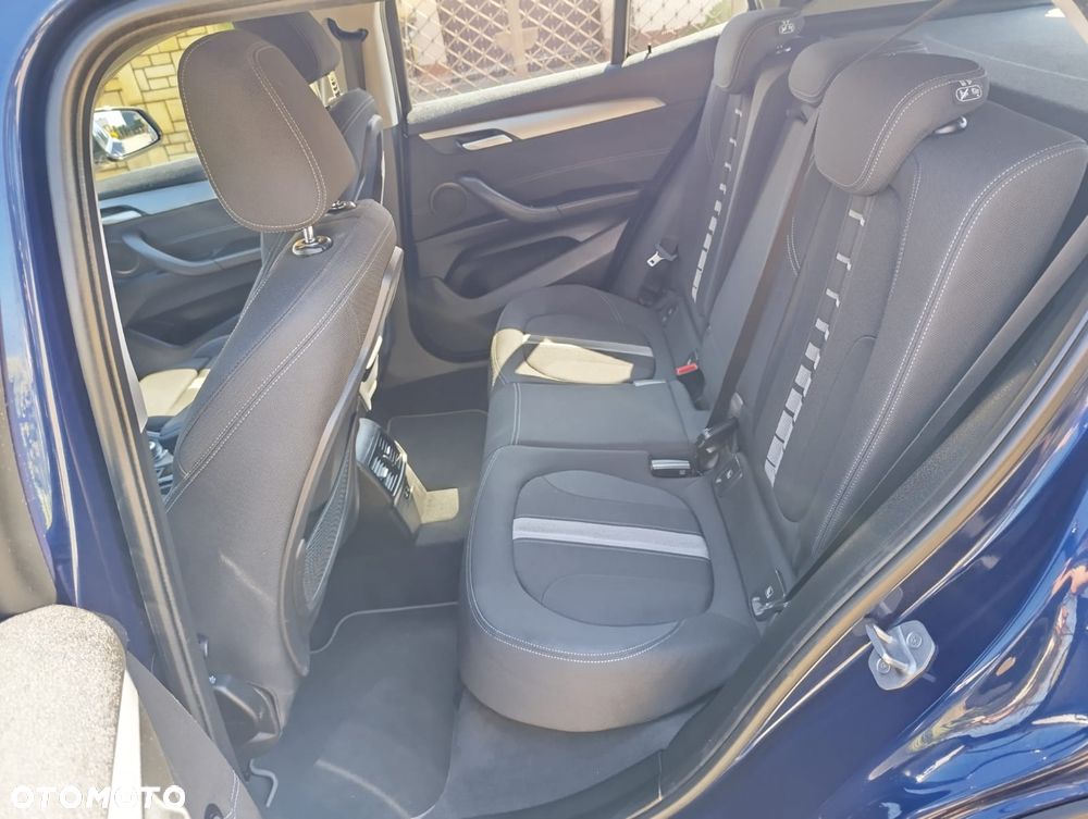 BMW X2 sDrive18d Business Edition sport - 19