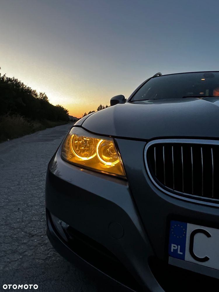 BMW Seria 3 316i - 23