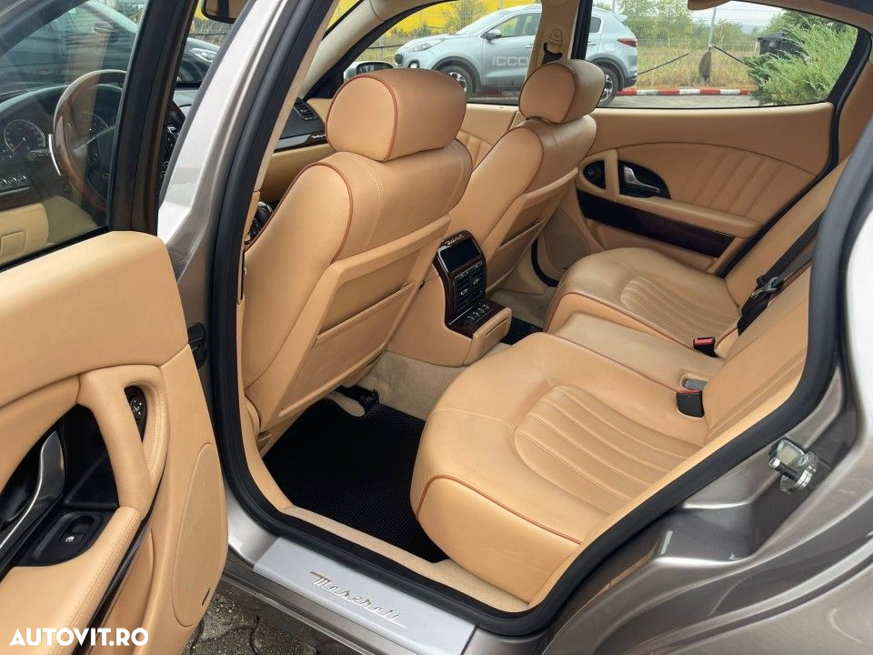 Maserati Quattroporte - 13