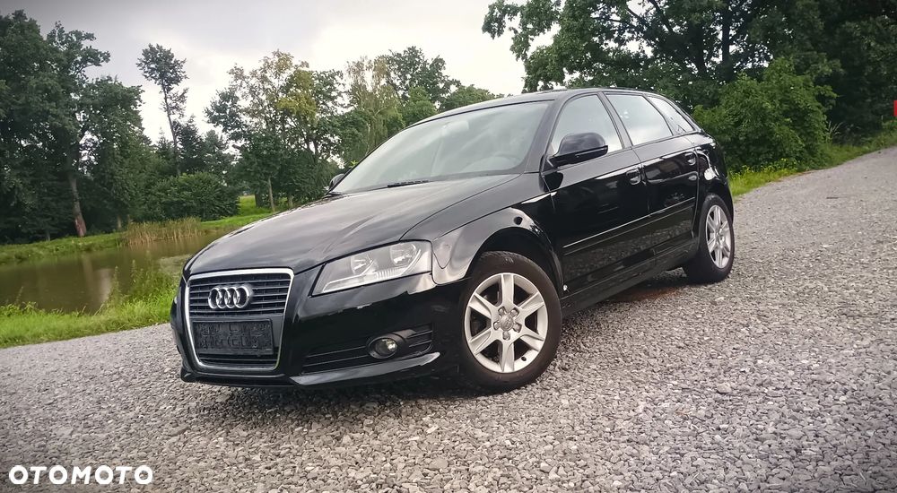 Audi A3 Sportback 1.6 Ambiente - 4