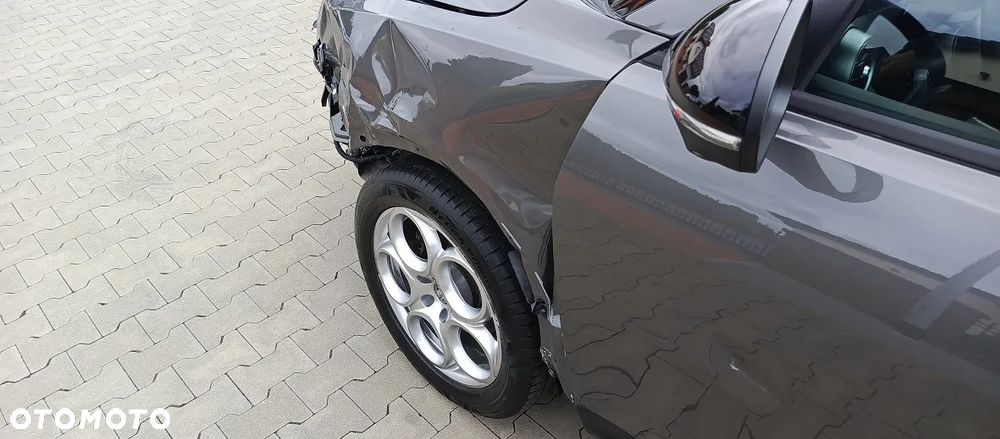 Alfa Romeo Tonale 1.5 T4 GSE mHEV Edizione Speciale DCT - 13