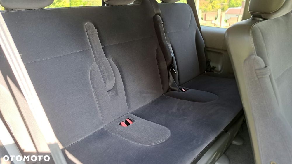 Renault Trafic Grand Passenger Black Edition - 15
