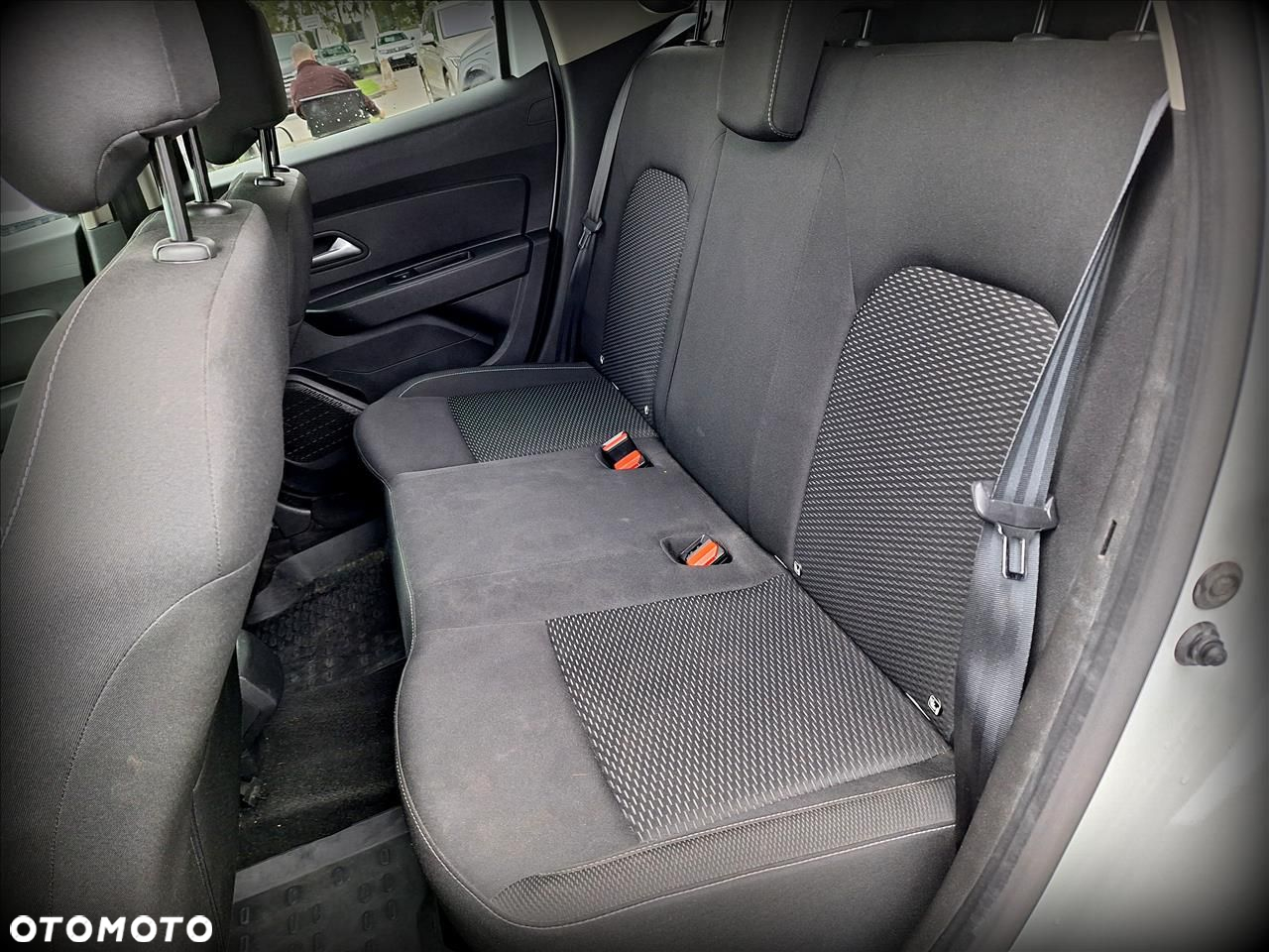 Dacia Duster 1.6 SCe Comfort - 6