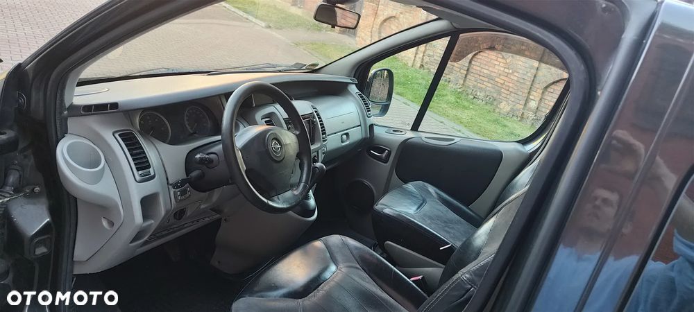 Opel Vivaro - 7
