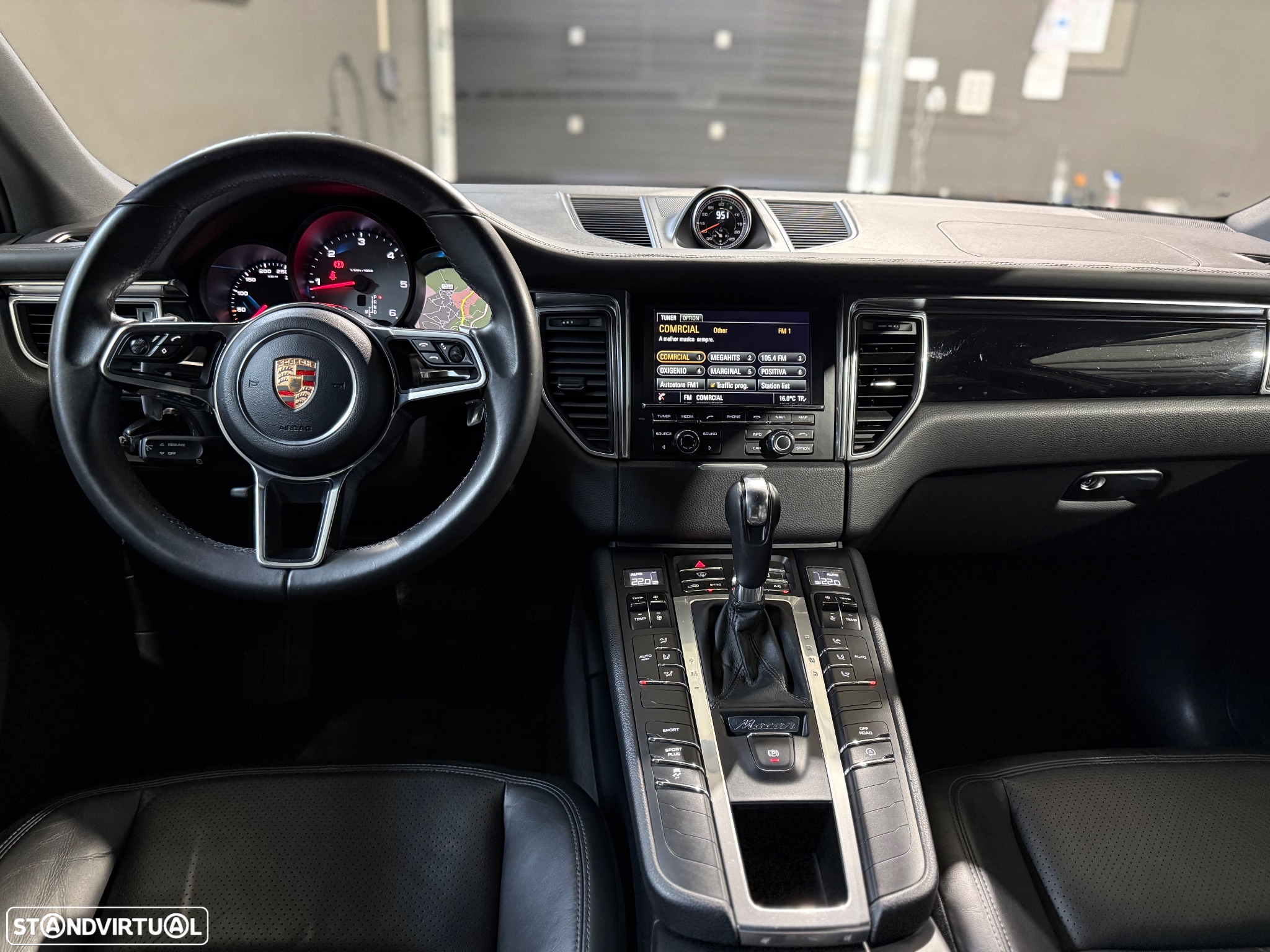 Porsche Macan S - 16