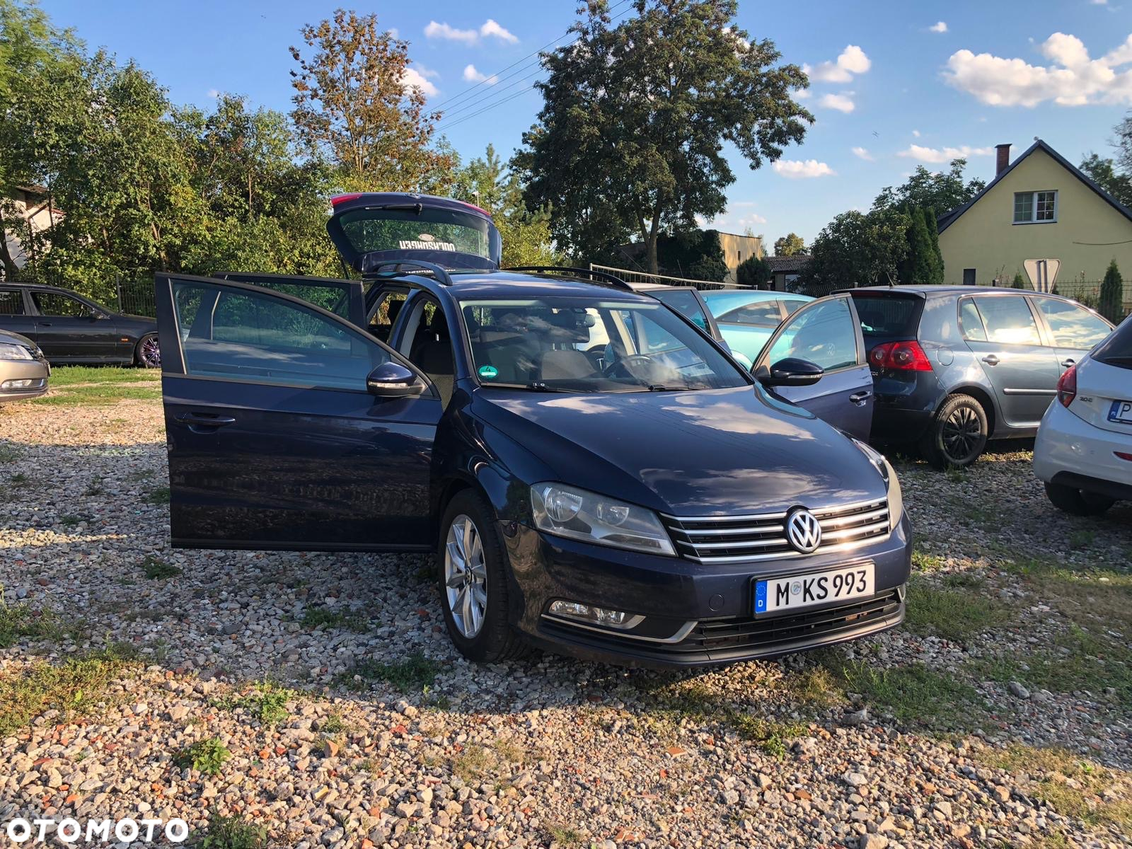 Volkswagen Passat - 25