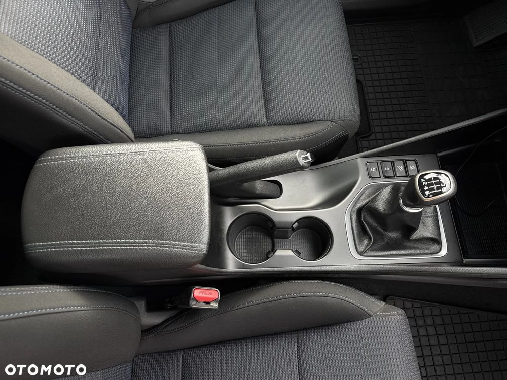 Hyundai Tucson 1.6 GDI BlueDrive Comfort 2WD - 24